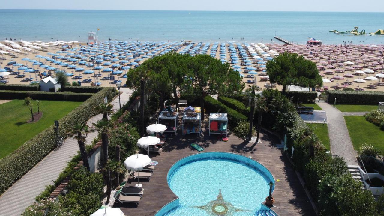 Park Hotel Cellini Лідо-ді-Єзоло Екстер'єр фото