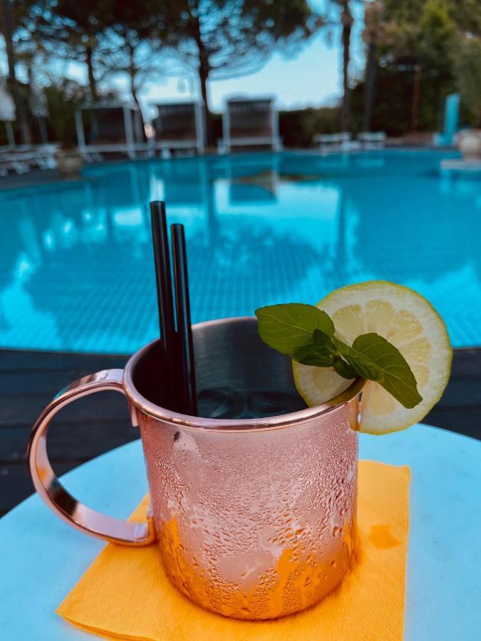 Park Hotel Cellini Лідо-ді-Єзоло Екстер'єр фото