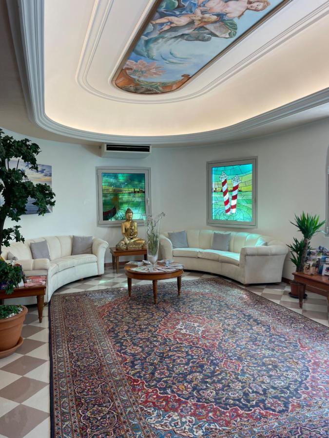 Park Hotel Cellini Лідо-ді-Єзоло Екстер'єр фото